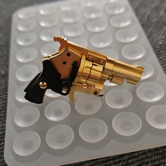 Xythos 2mm Pinfire Revolver - Picture 9 of 9